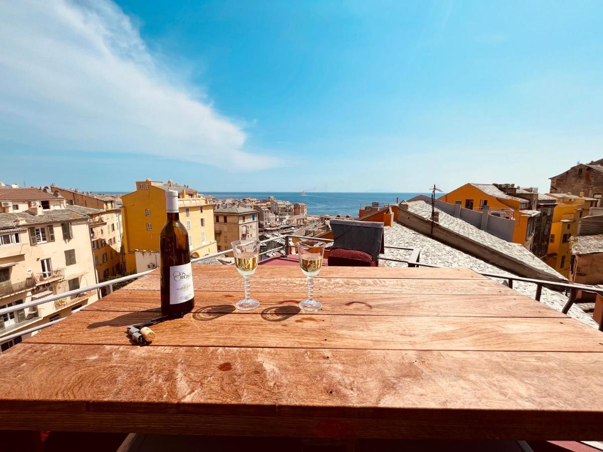 Pepites Bastiaises Vatta Appartement Roof Top Jacuzzi Vue Vieux Port บาสเตีย ภายนอก รูปภาพ