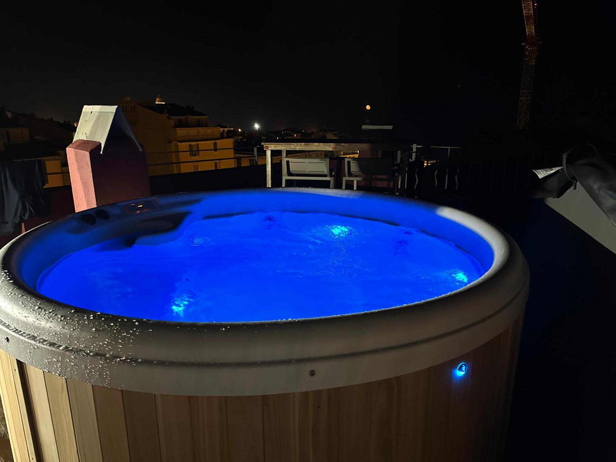 Pepites Bastiaises Vatta Appartement Roof Top Jacuzzi Vue Vieux Port บาสเตีย ภายนอก รูปภาพ